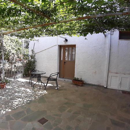 Pirgaki Studios Kardhamili Exterior foto